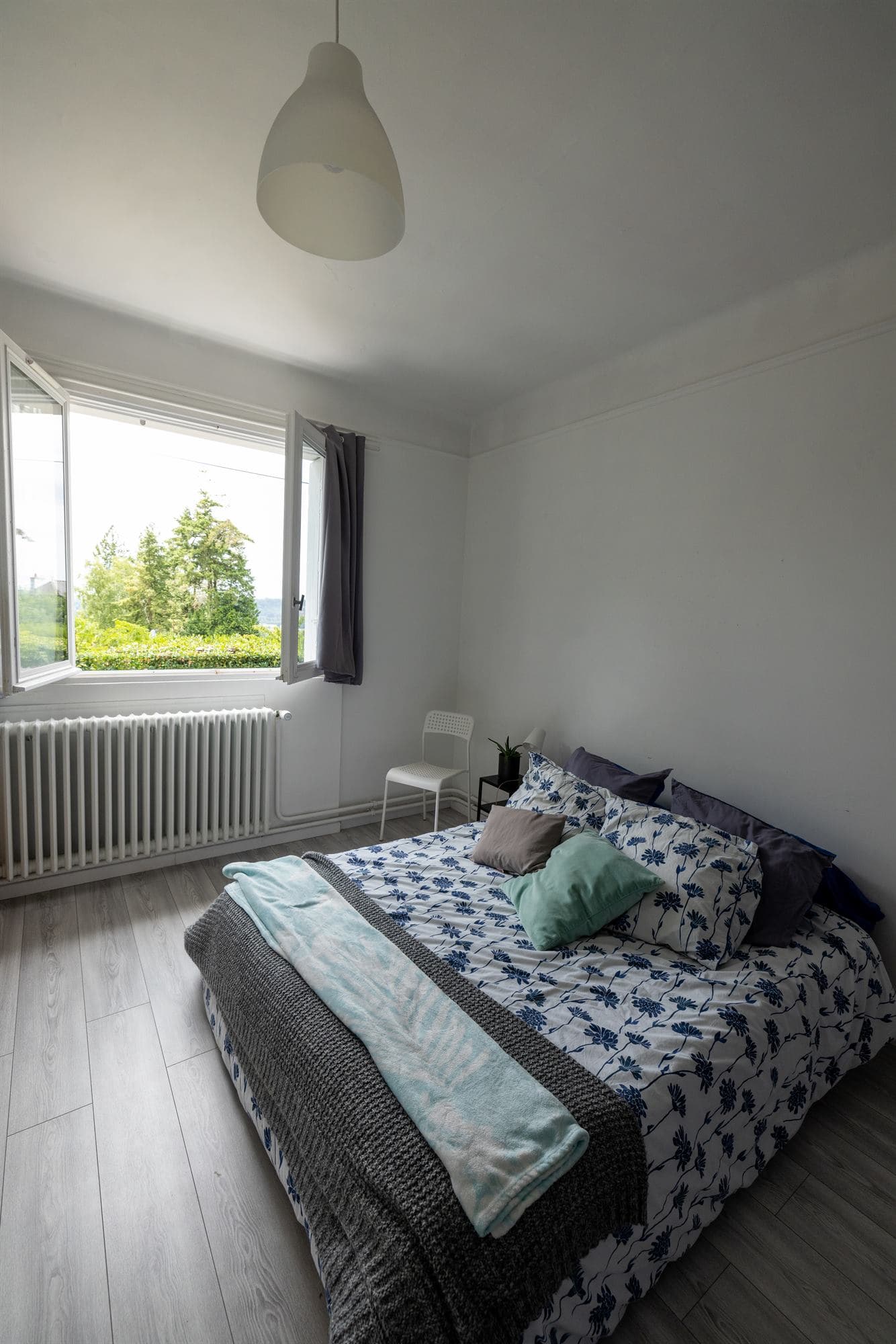 Chambre en colocation à Redon - Salle d'eau privative : douche et vasque rien qu'à vous - miniature 8